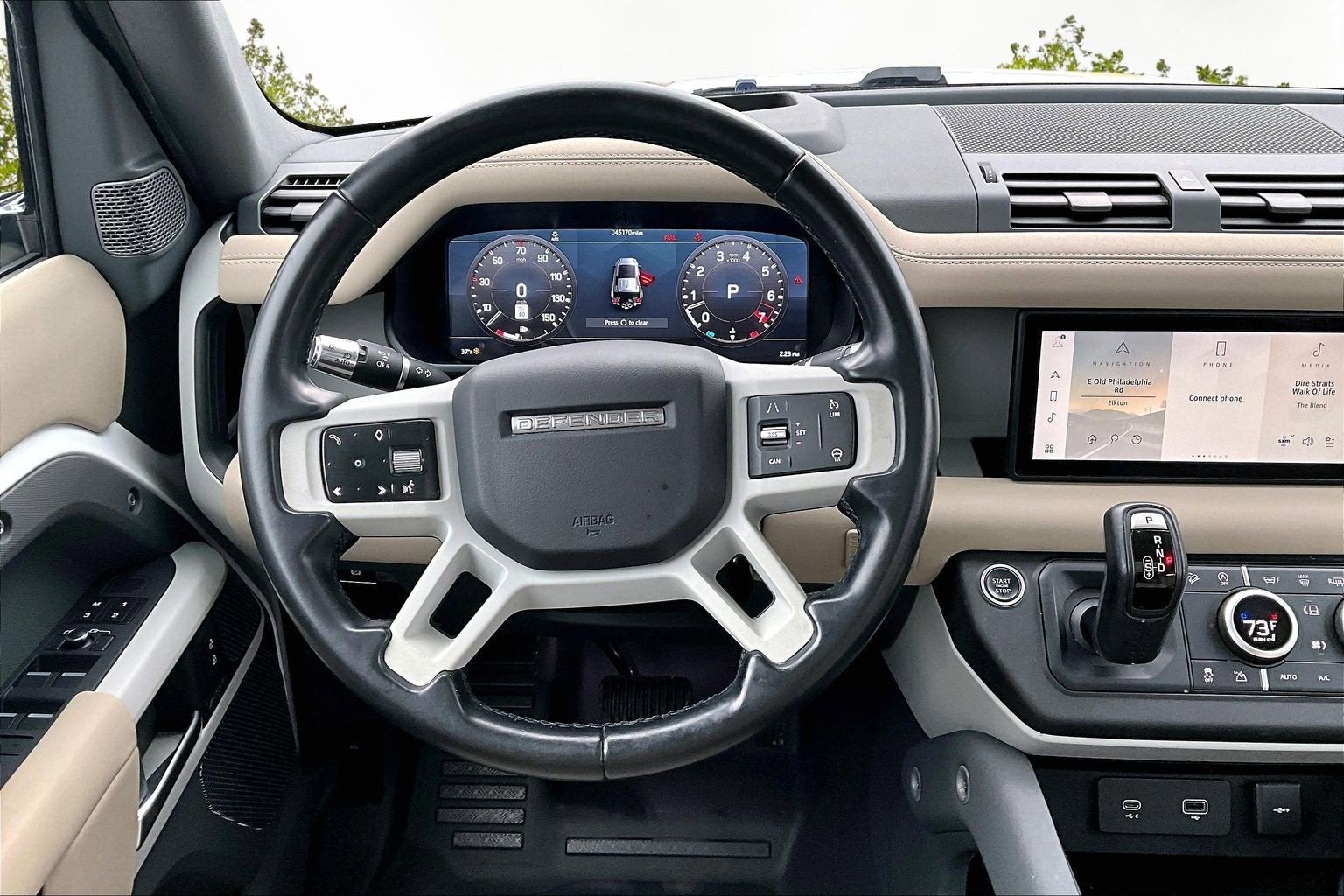 2022 Land Rover Defender SE