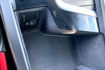 2022 Volvo XC90 Recharge Plug-In Hybrid R-Design