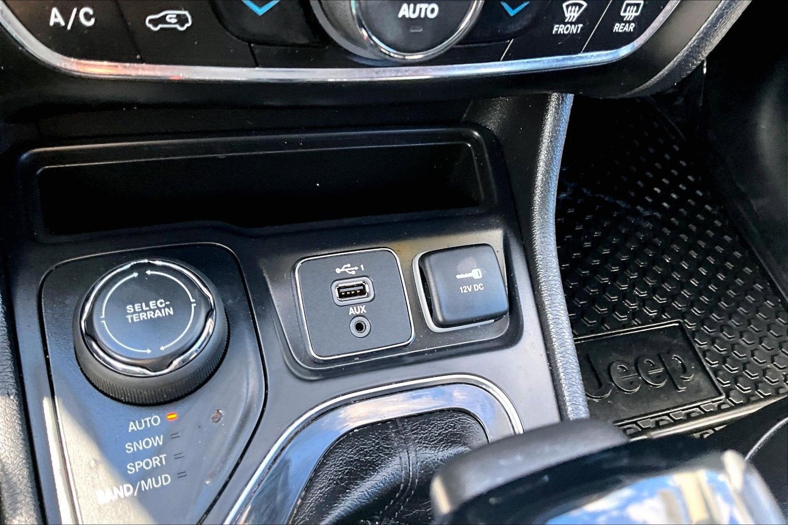 2020 Jeep Cherokee Altitude