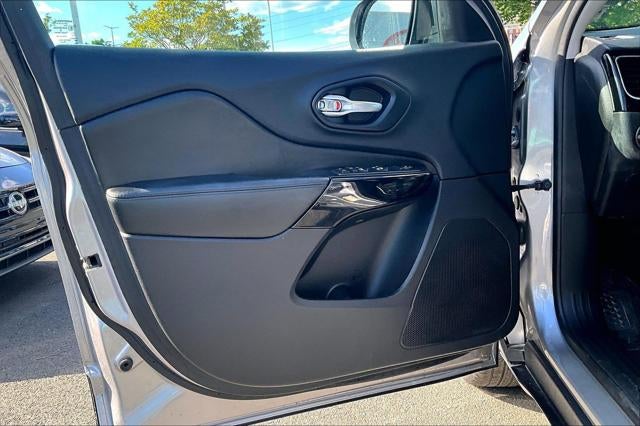 2020 Jeep Cherokee Altitude