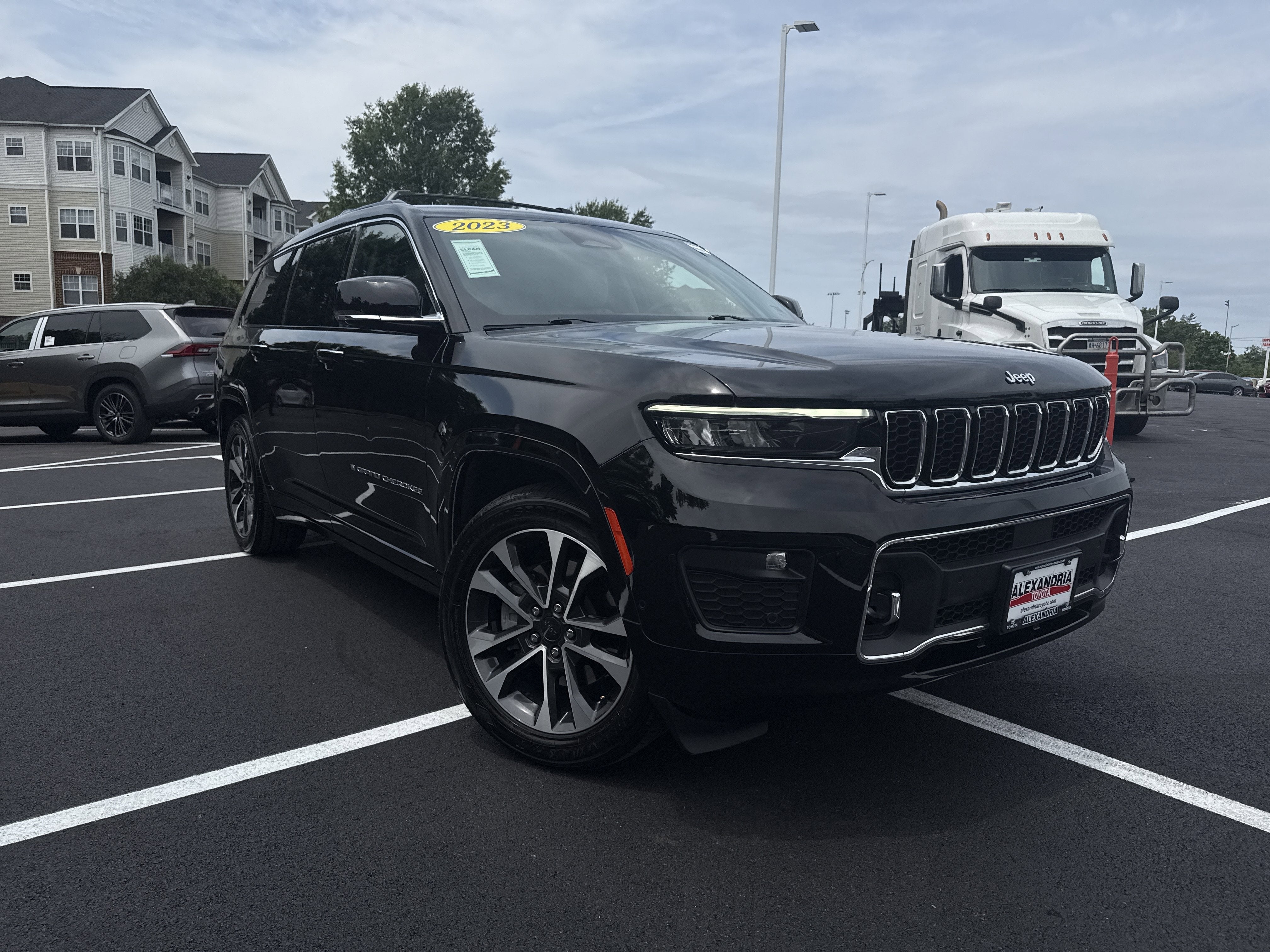 2023 Jeep Grand Cherokee L Overland