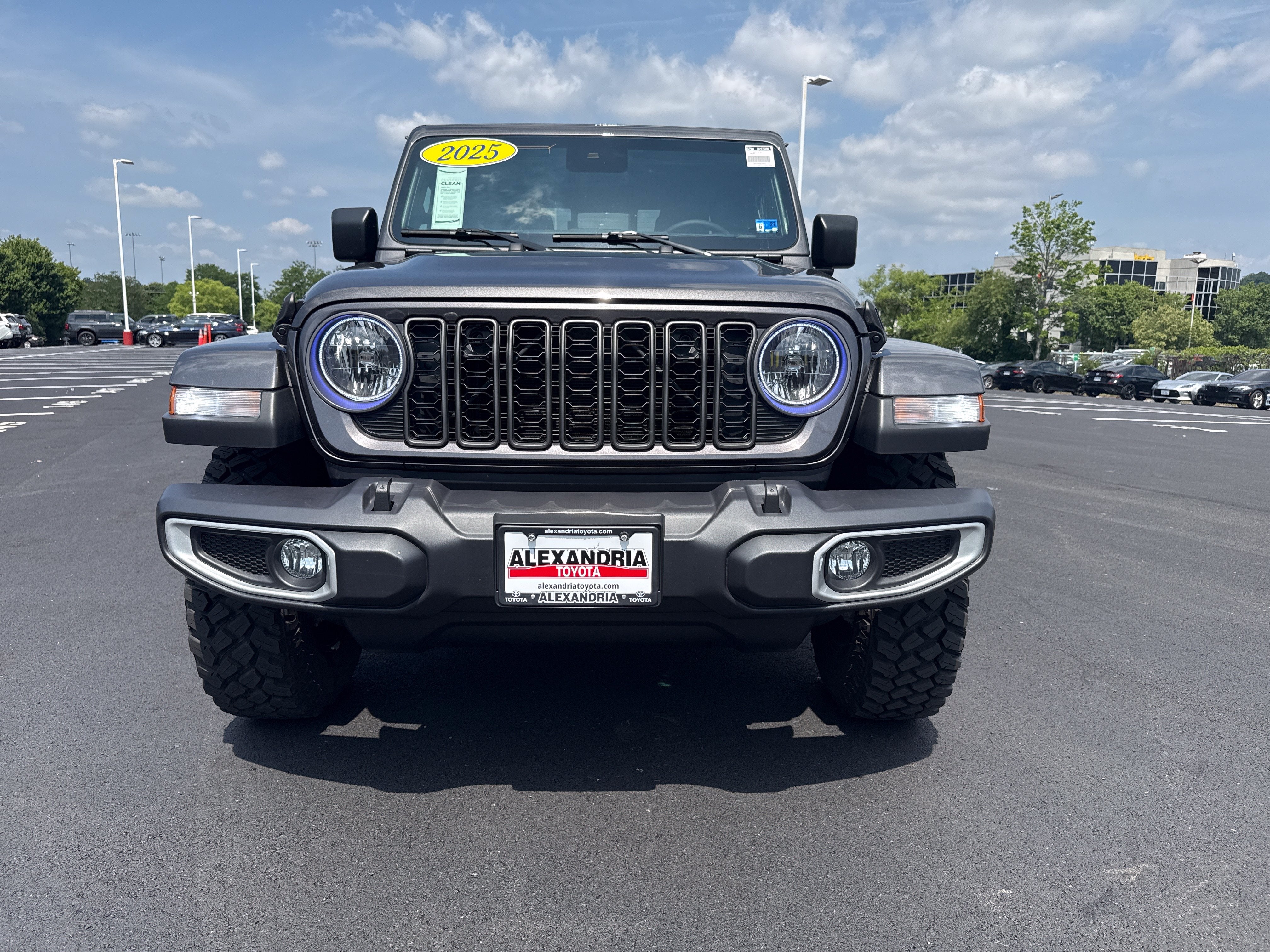 2025 Jeep Gladiator High Tide