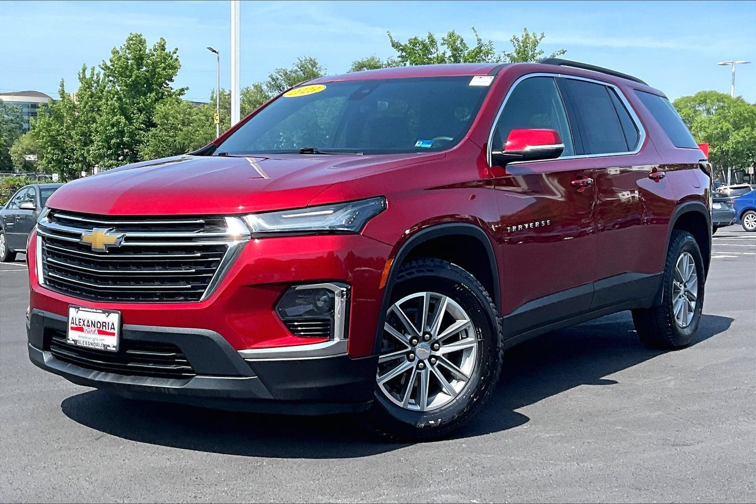 2023 Chevrolet Traverse LT Cloth