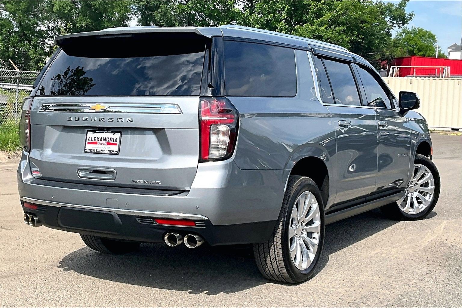 2023 Chevrolet Suburban Premier