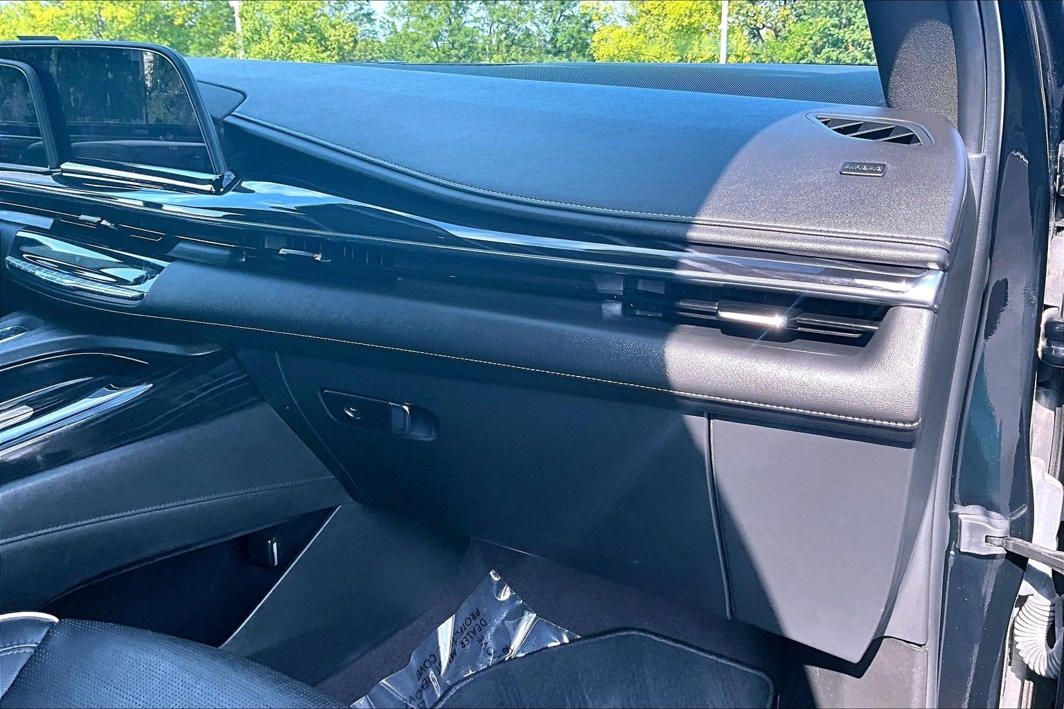 2023 Cadillac Escalade 4WD Sport