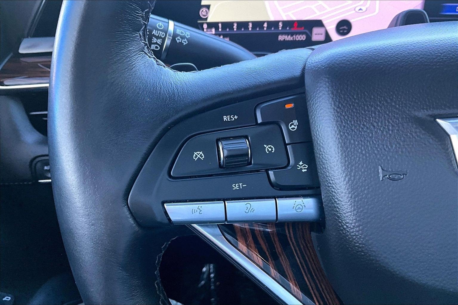 2024 Cadillac Escalade ESV 4WD Premium Luxury