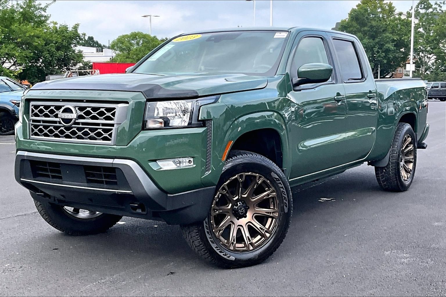 2023 Nissan Frontier SV