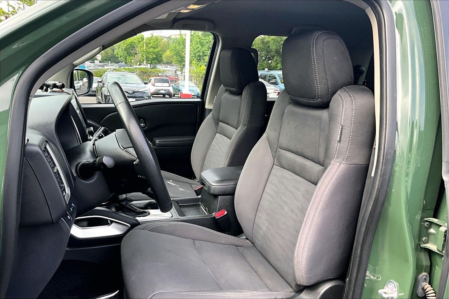 2023 Nissan Frontier SV