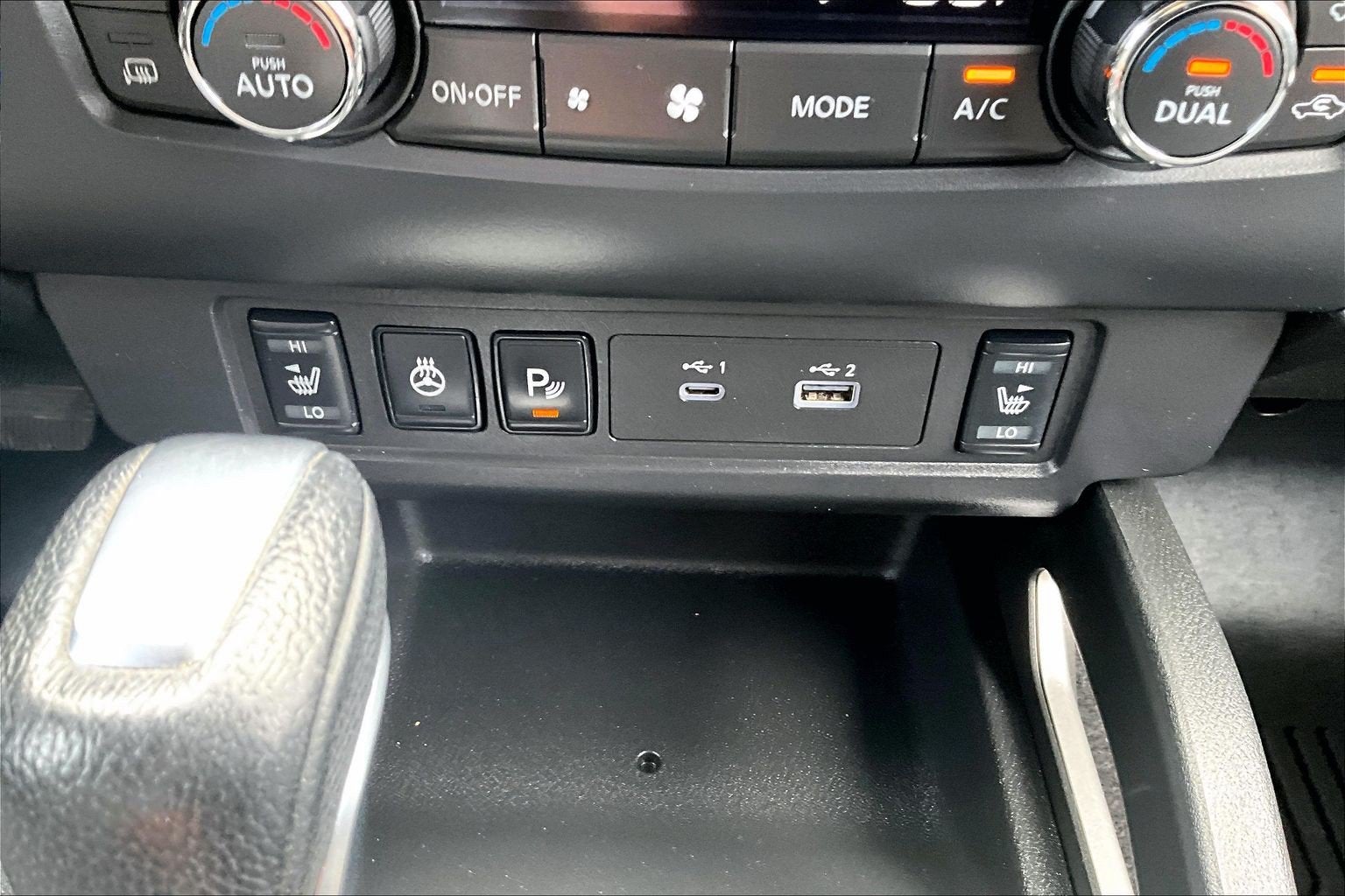 2023 Nissan Frontier SV