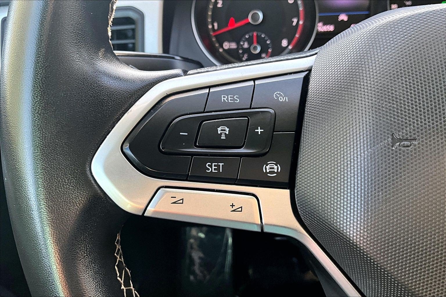 2021 Volkswagen Atlas 3.6L V6 SE w/Technology