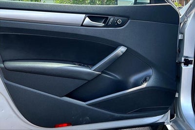2015 Volkswagen Passat 1.8T Wolfsburg Ed