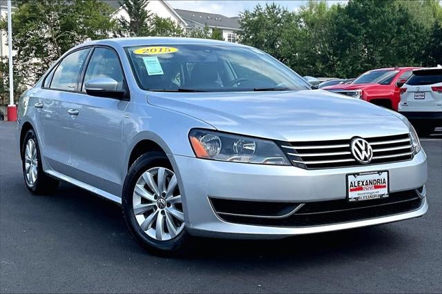 2015 Volkswagen Passat 1.8T Wolfsburg Ed