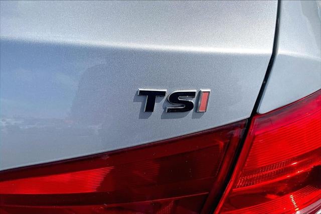 2015 Volkswagen Passat 1.8T Wolfsburg Ed