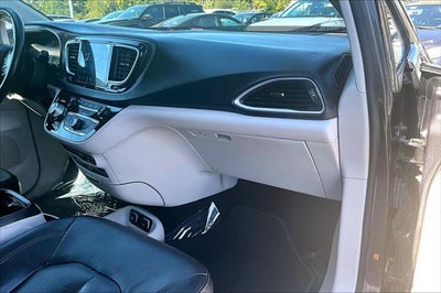 2019 Chrysler Pacifica Touring L Plus