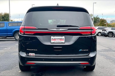 2024 Chrysler Pacifica Hybrid Select