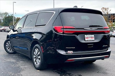 2024 Chrysler Pacifica Hybrid Select