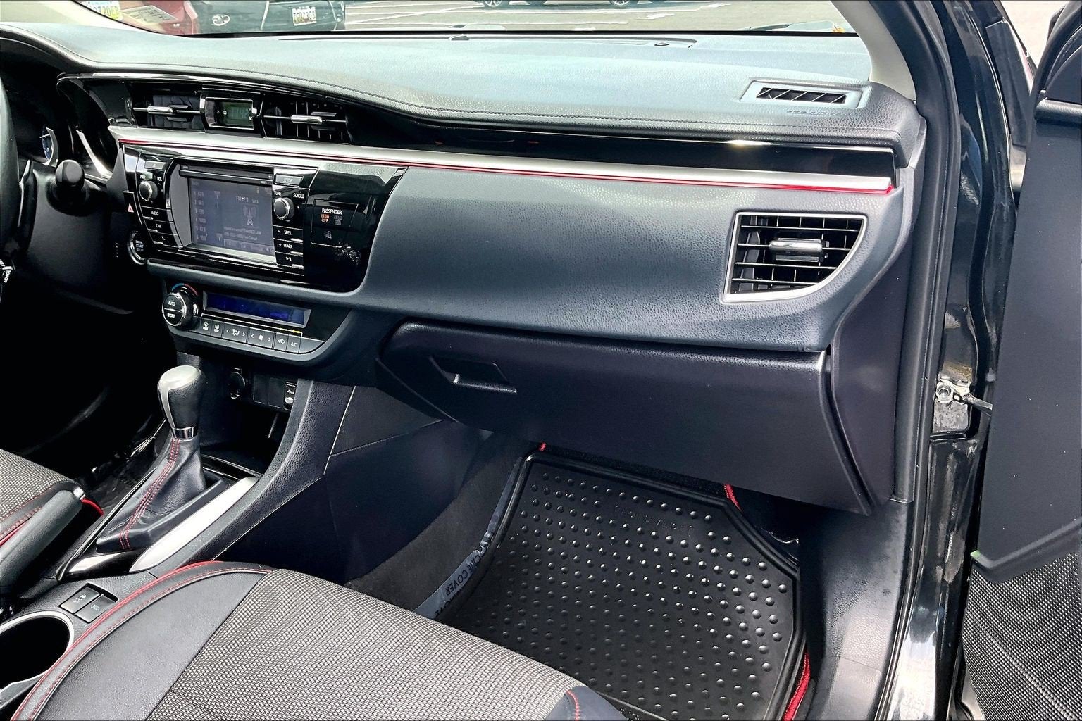 2016 Toyota Corolla S w/Special Edition Pkg