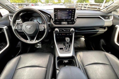 2020 Toyota RAV4 XLE Premium