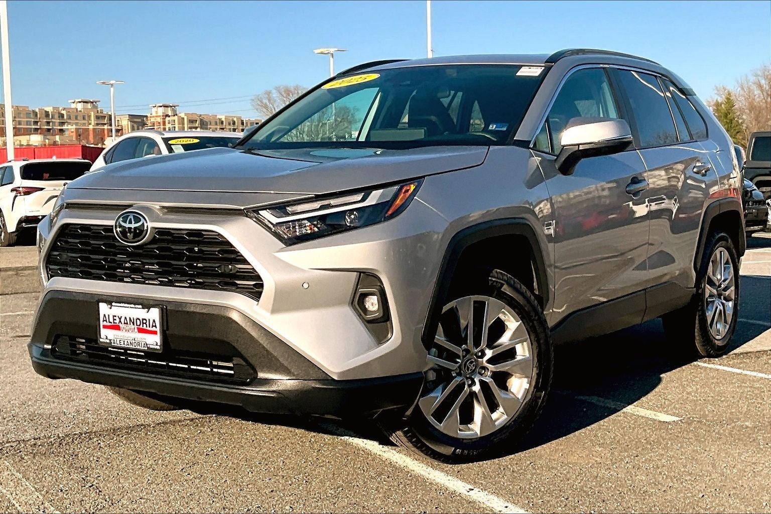 2025 Toyota RAV4 XLE Premium