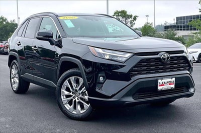 2025 Toyota RAV4 XLE Premium
