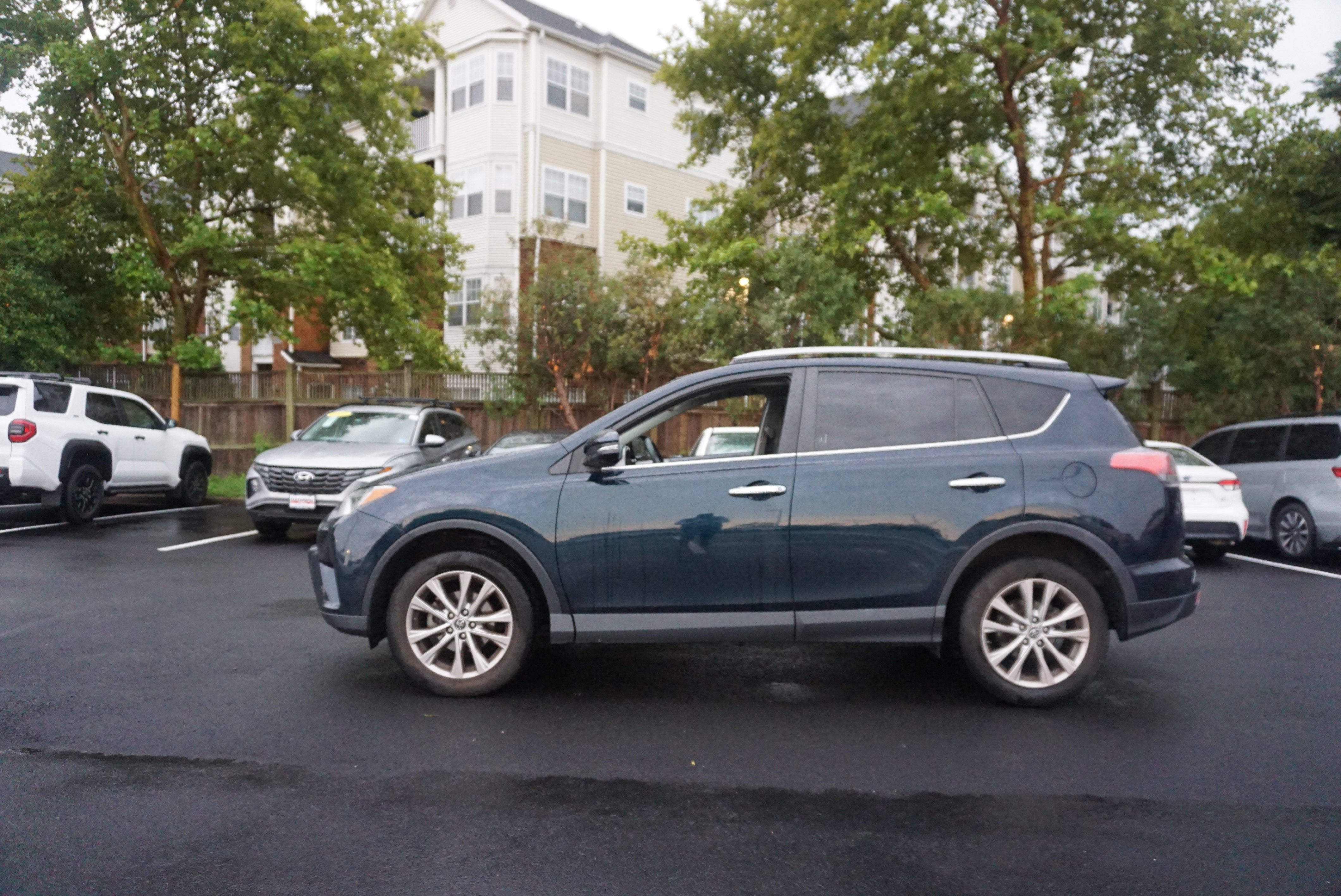 2017 Toyota RAV4 Limited