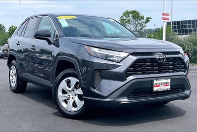2025 Toyota RAV4 LE