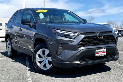 2024 Toyota RAV4 LE