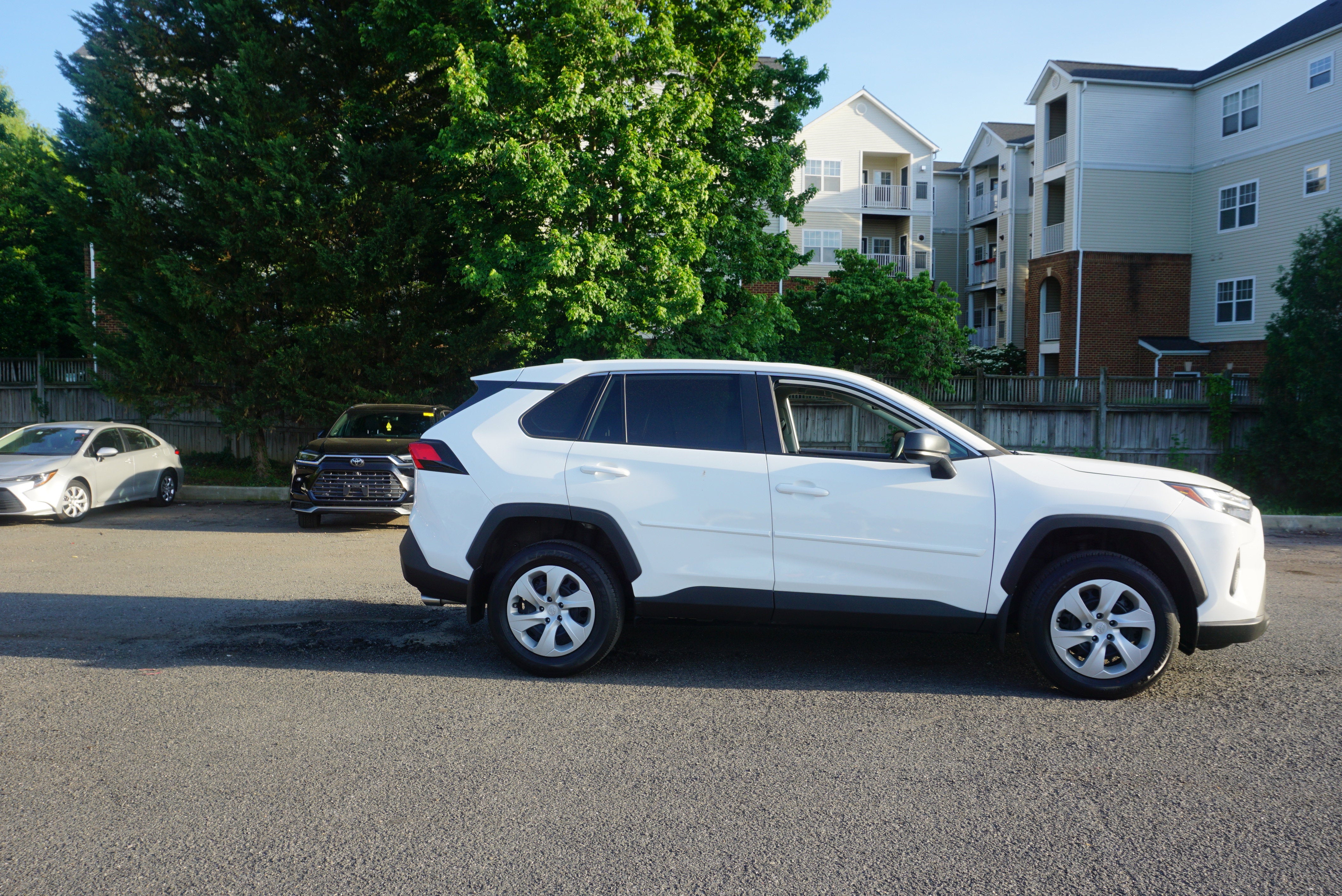 2023 Toyota RAV4 LE