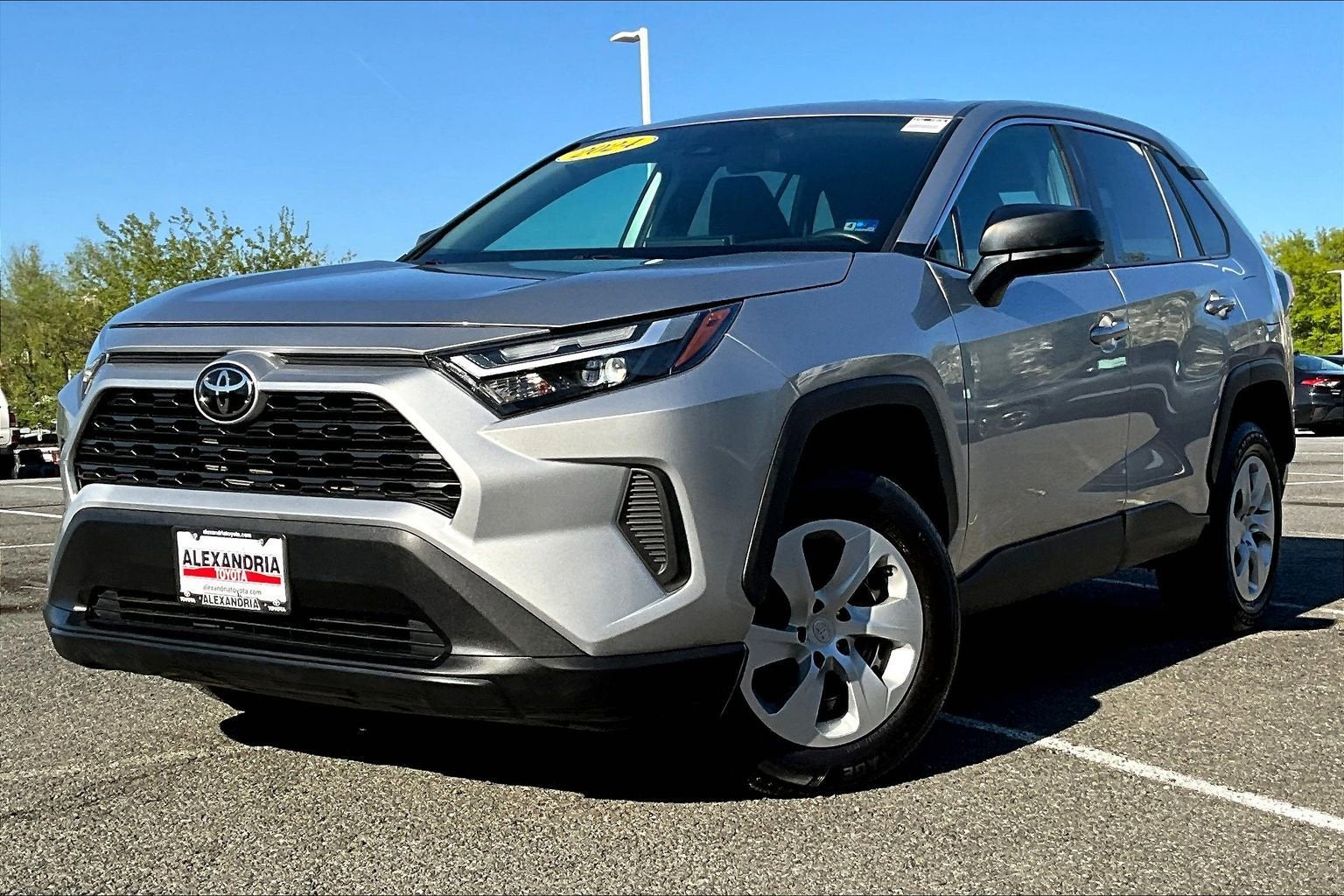 2024 Toyota RAV4 LE