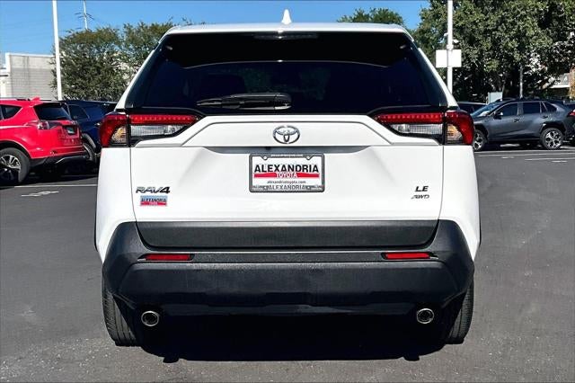 2023 Toyota RAV4 LE
