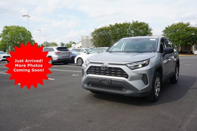 2023 Toyota RAV4 LE