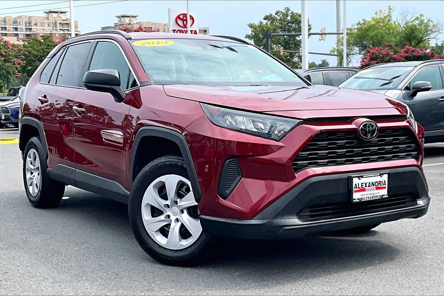2019 Toyota RAV4 LE