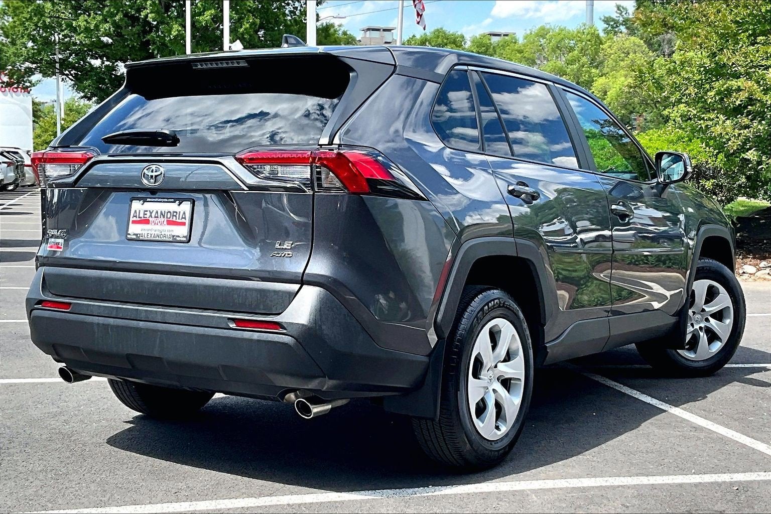 2025 Toyota RAV4 LE