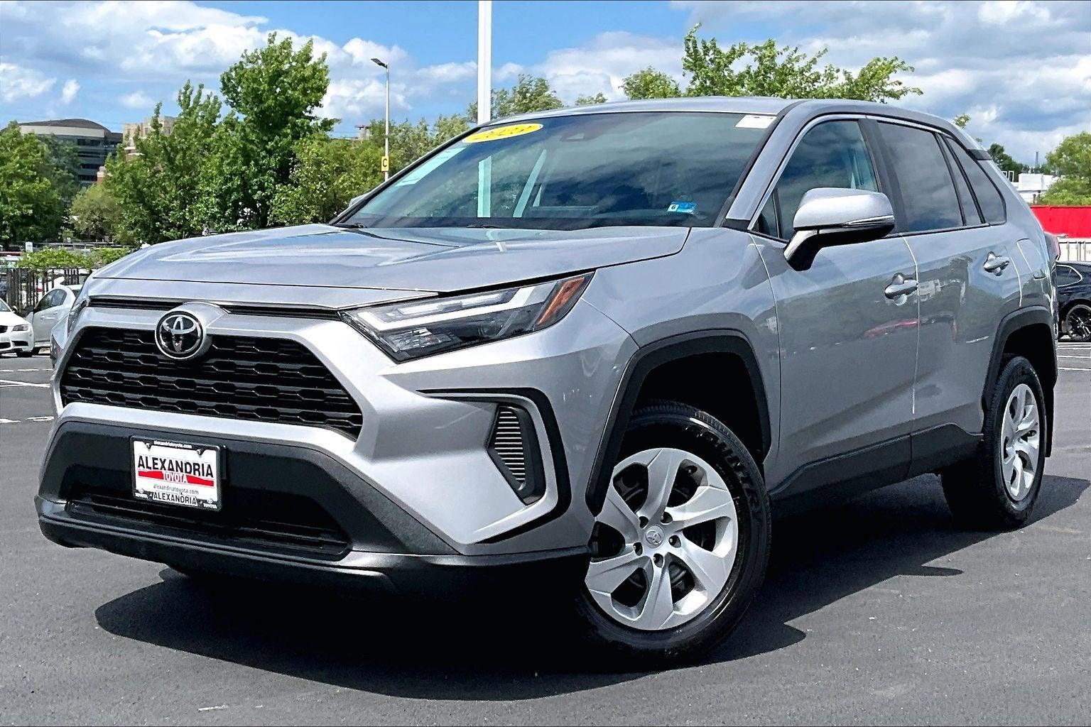 2023 Toyota RAV4 LE