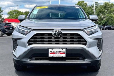 2023 Toyota RAV4 LE