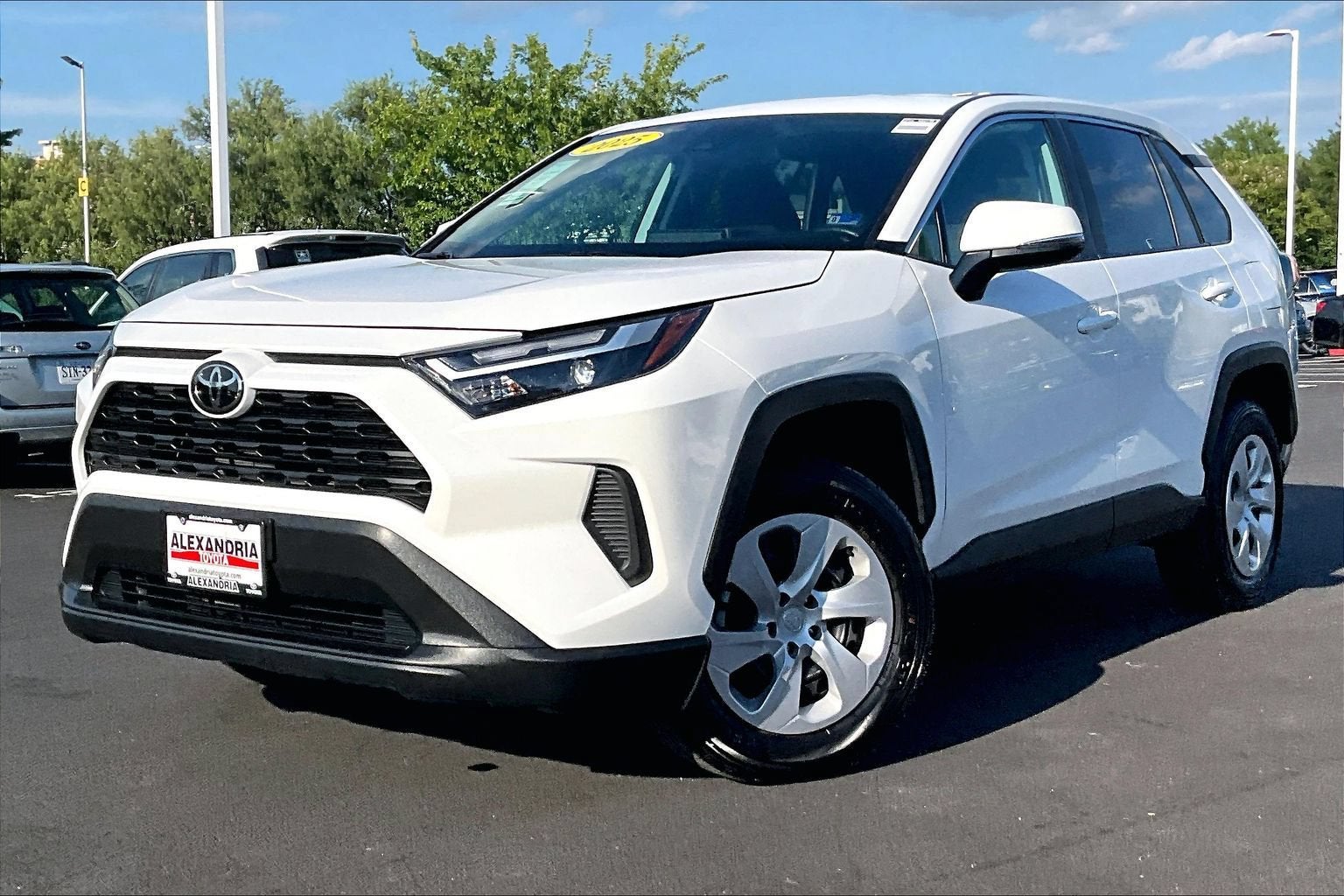 2025 Toyota RAV4 LE