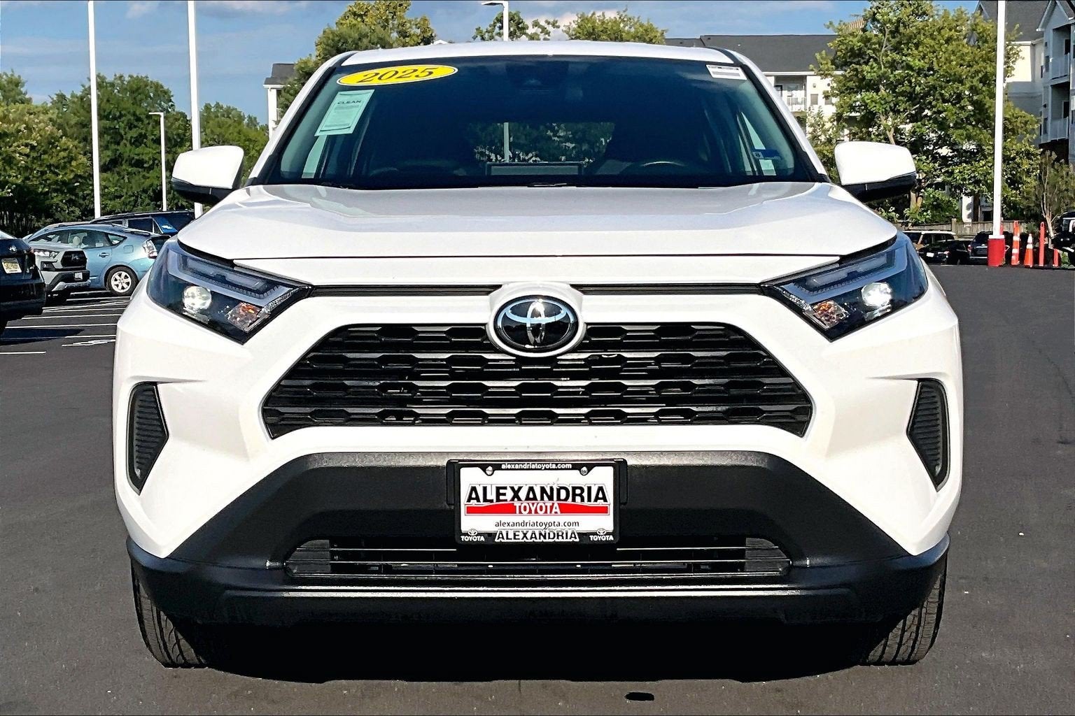 2025 Toyota RAV4 LE