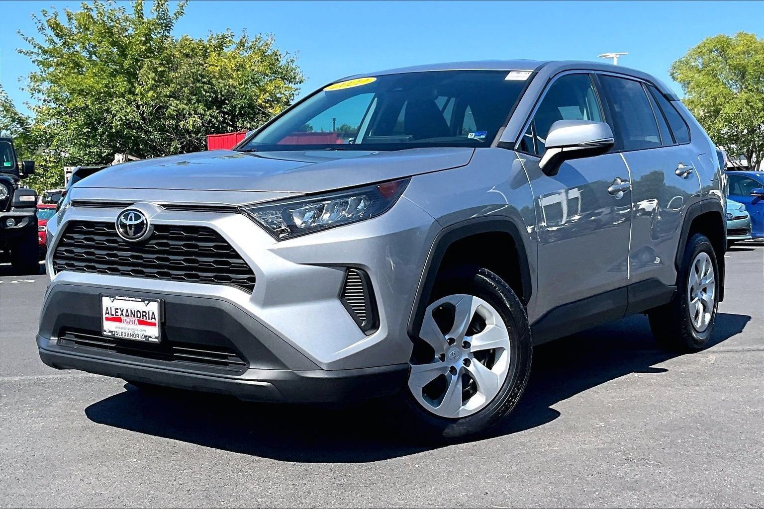 2022 Toyota RAV4 LE