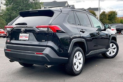 2020 Toyota RAV4 LE