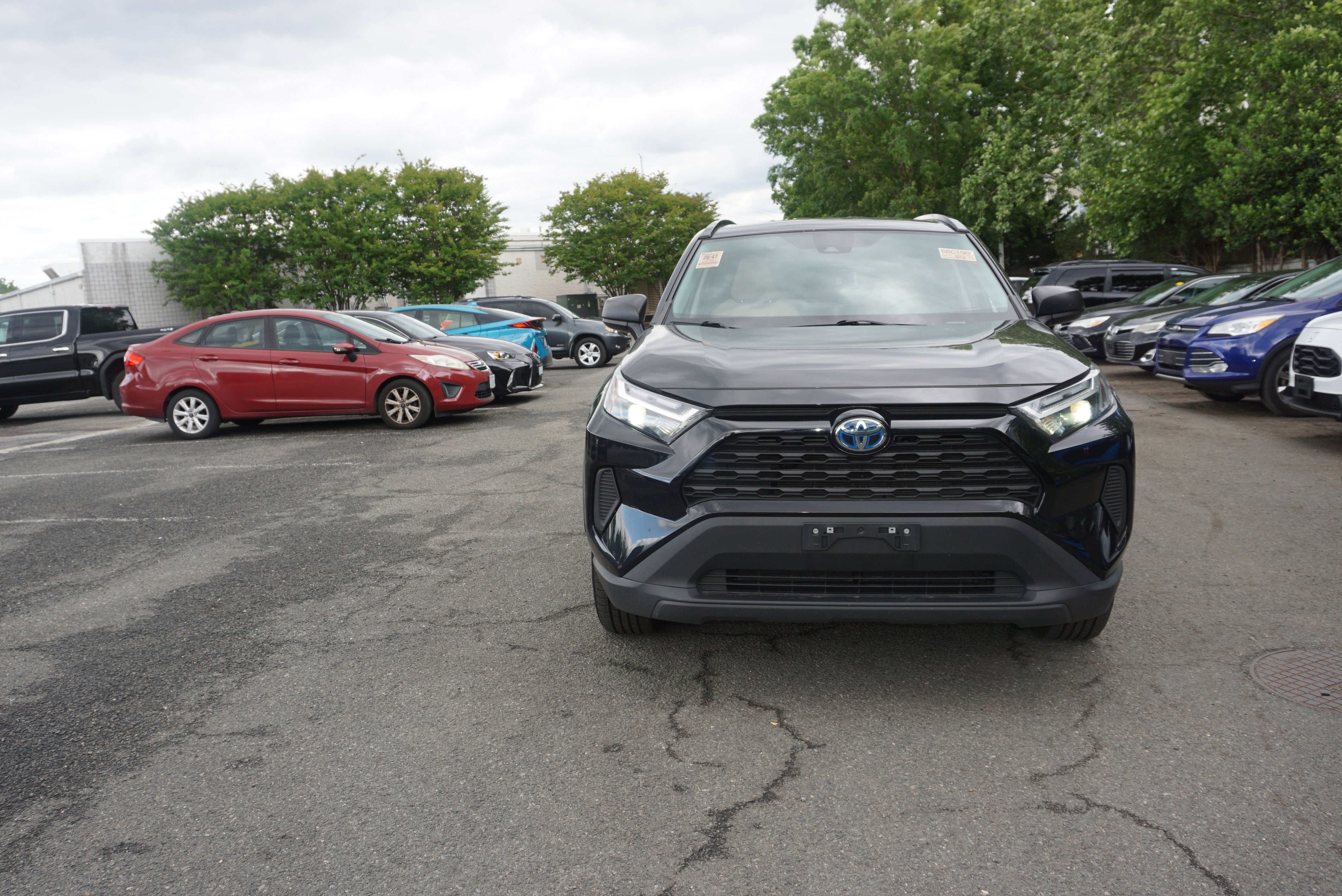 2024 Toyota RAV4 Hybrid LE