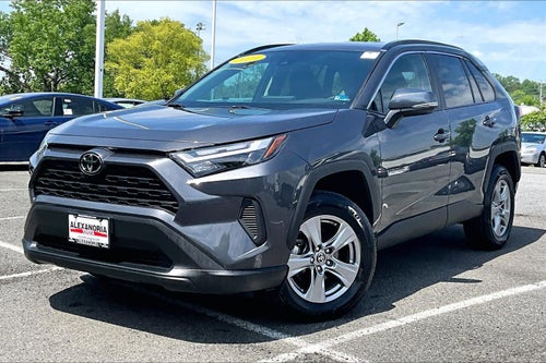 2025 Toyota RAV4 XLE