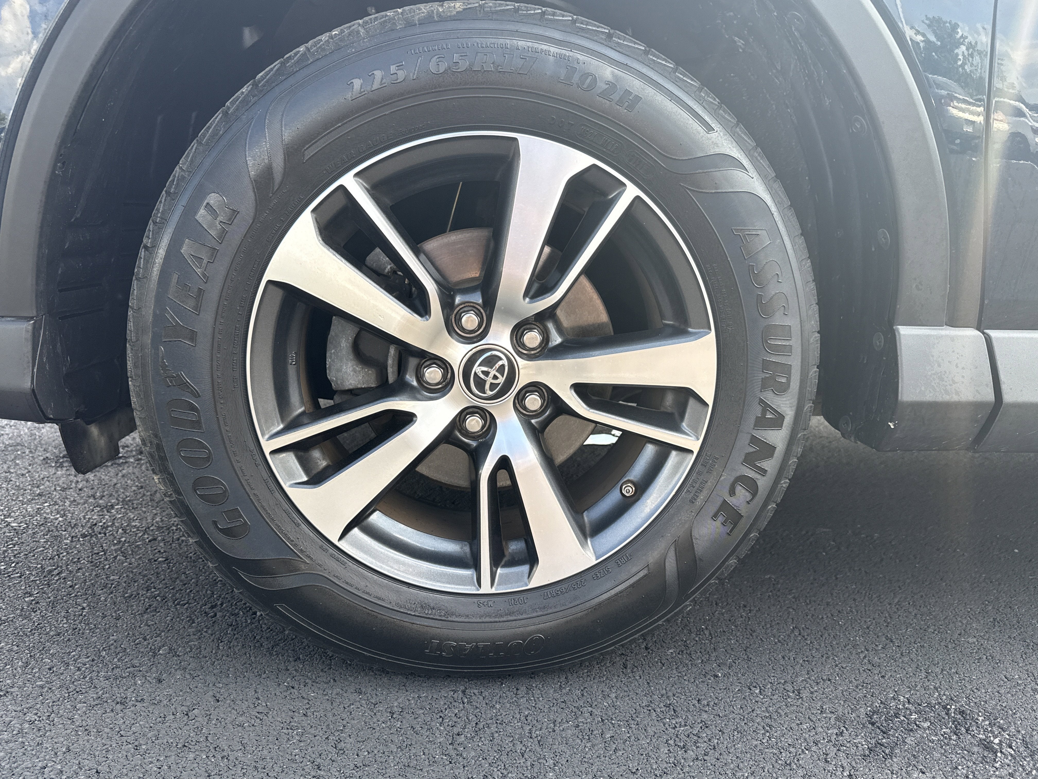 2017 Toyota RAV4 XLE