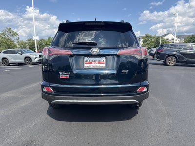 2017 Toyota RAV4 XLE