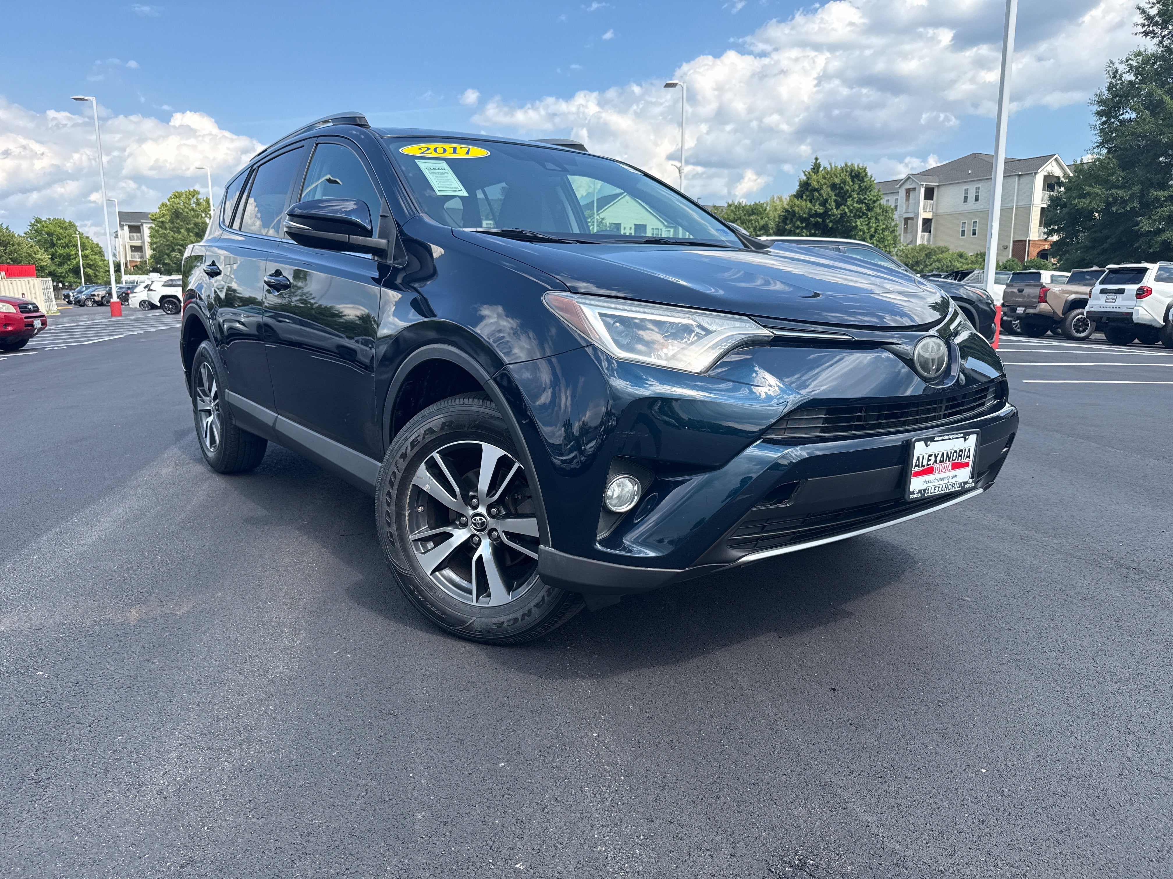 2017 Toyota RAV4 XLE