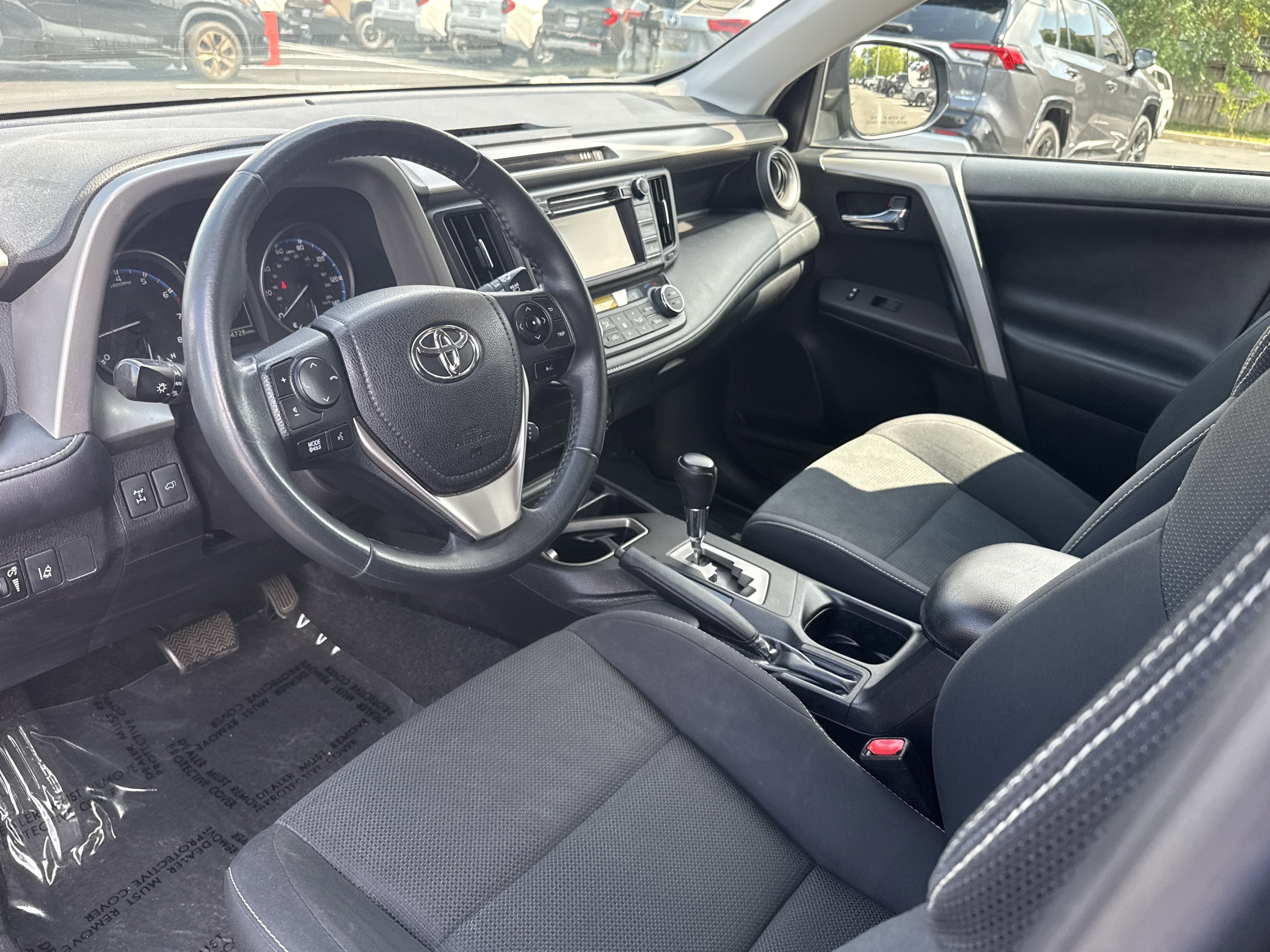 2017 Toyota RAV4 XLE