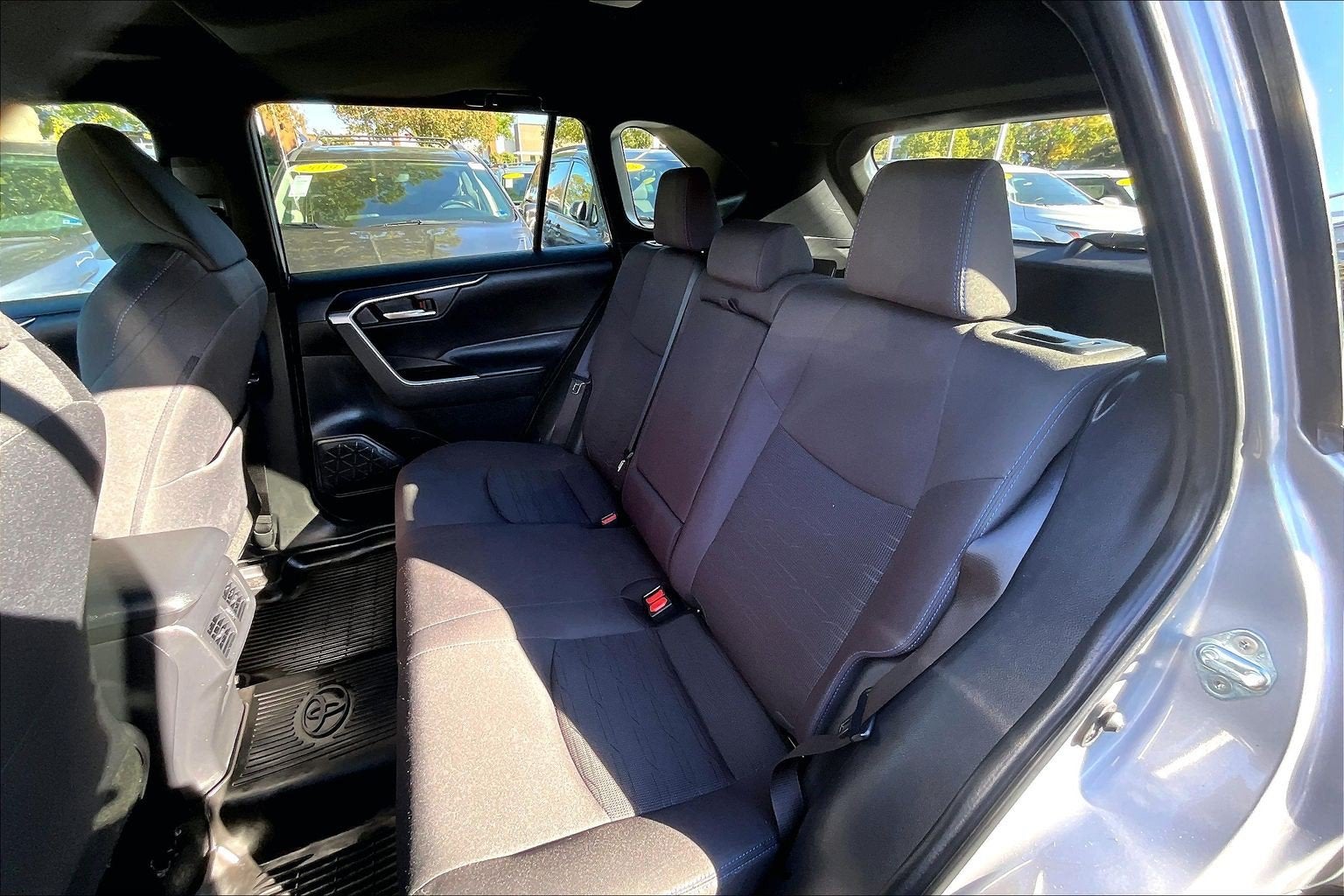 2024 Toyota RAV4 Hybrid SE