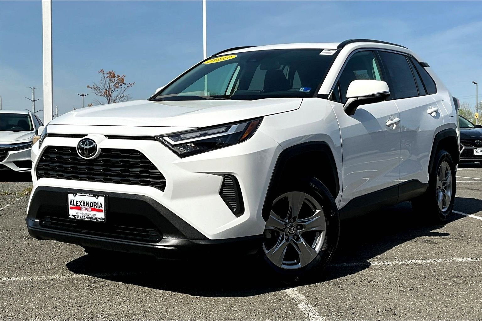 2023 Toyota RAV4 XLE