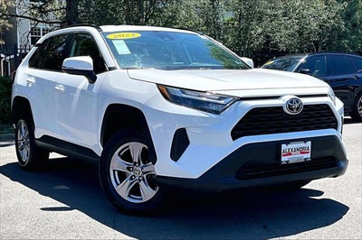 2023 Toyota RAV4 XLE