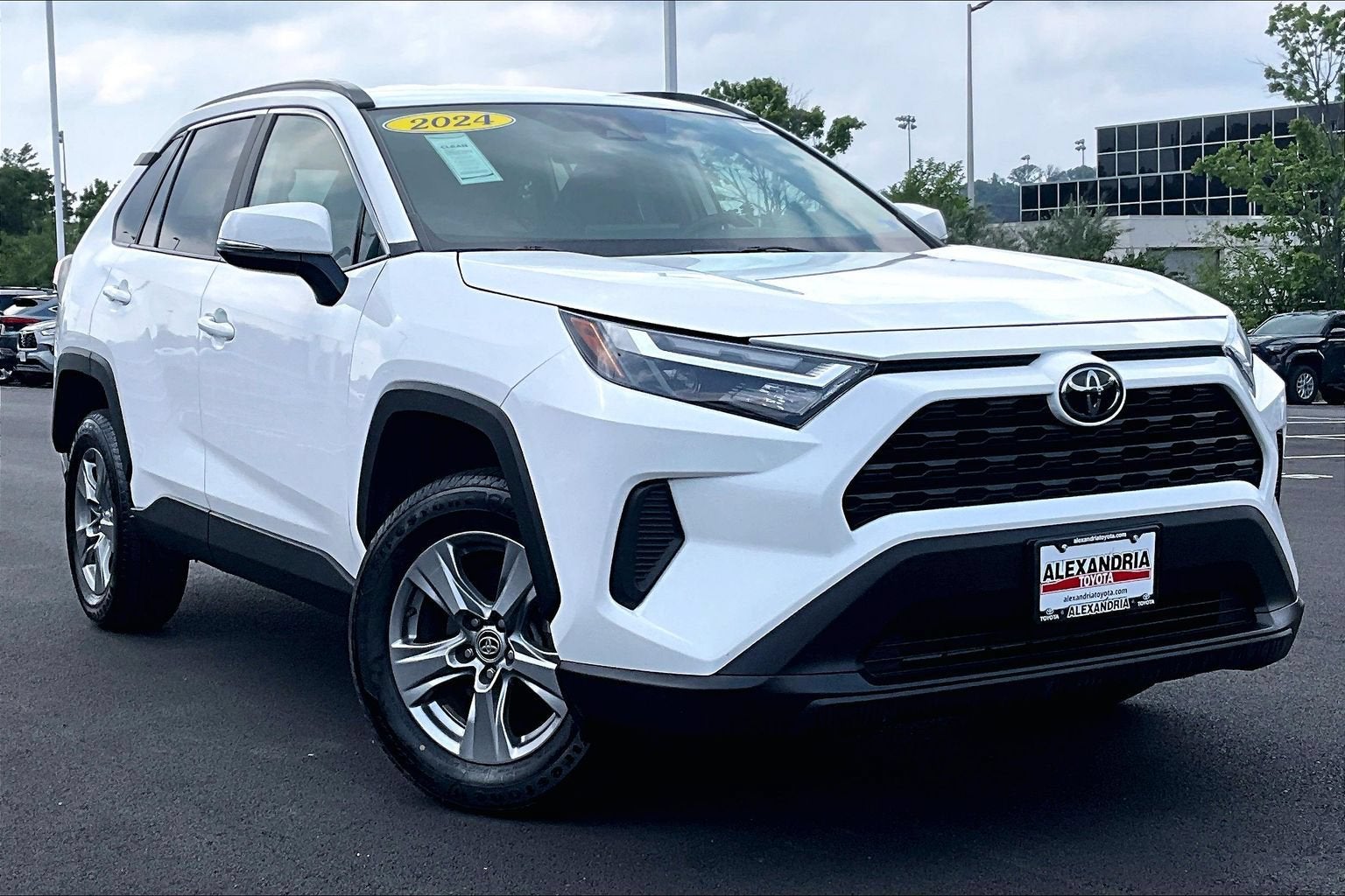 2024 Toyota RAV4 XLE