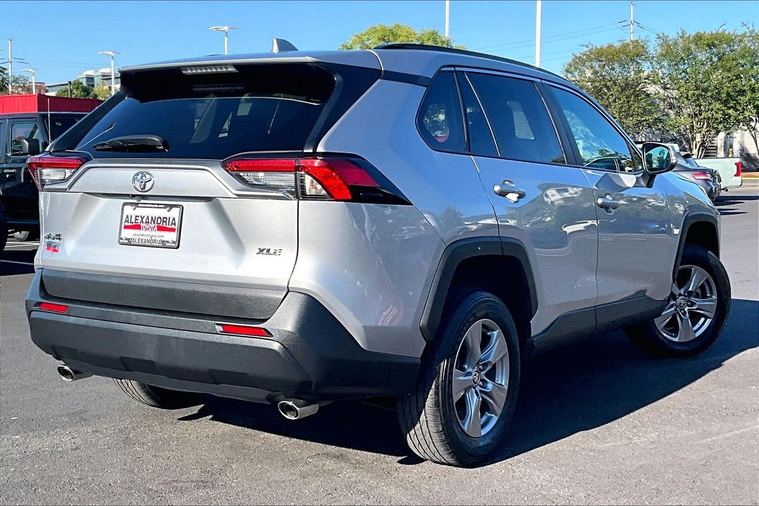 2024 Toyota RAV4 XLE